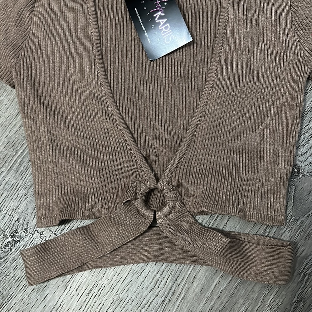 Taupe Ribbed Crop Top - Picture 3 of 3